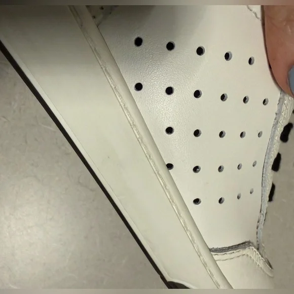 AUTH Preowned Womens Chanel White/Black Low Top Sneakers, size 38, Made in Italy - Picture 15 of 16